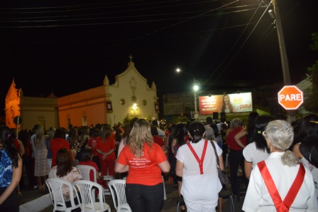 Festa do Sagrado Coração de Jesus reúne centenas de devotos