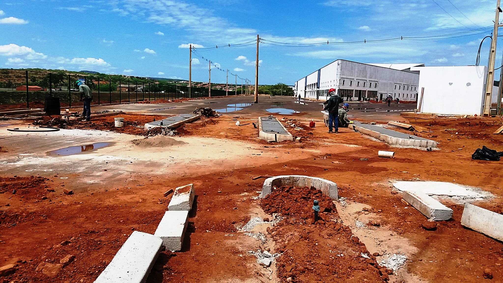 Piauí Shopping executa obras de acesso e fechamento externo