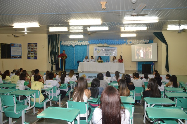 Conferência discute política de assistência social em Picos