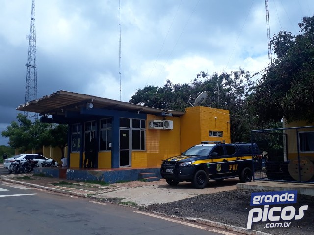 Suspeitos de estelionato são presos com dinheiro e documentos falsos na região de Picos