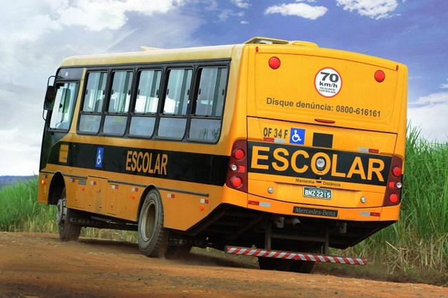 Bando realiza arrastão em ônibus escolar na zona rural de Picos