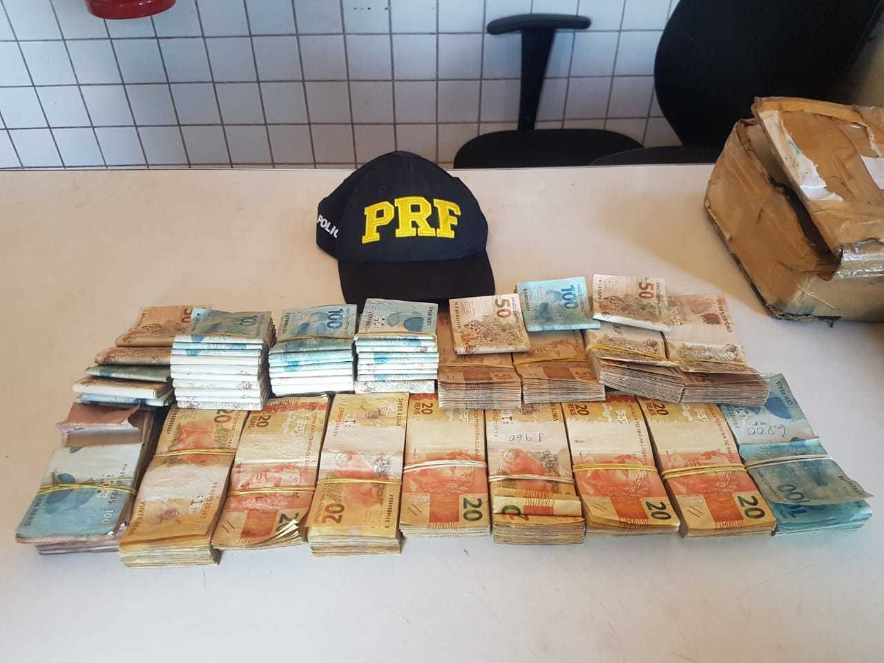Homem é detido por transportar mais de R$ 80 mil sem comprovação lícita em Picos