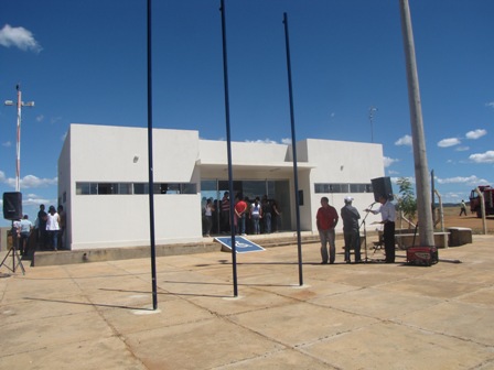 Wilson Martins reinaugura aeroporto de Picos