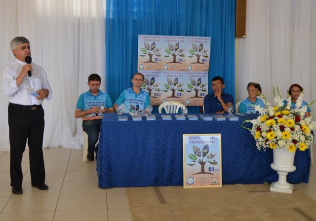 Dom Plínio reúne equipe e lança 12ª Caminhada da Paz de Picos