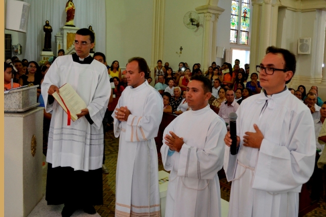 Diocese de Picos ordena três novos diáconos