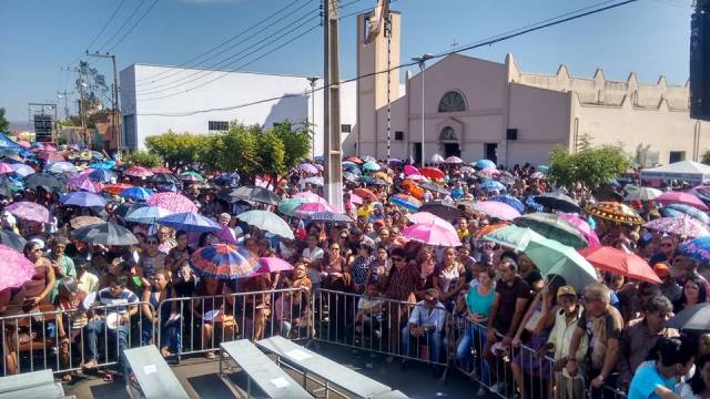 Festa de São Francisco reúne multidão em Picos