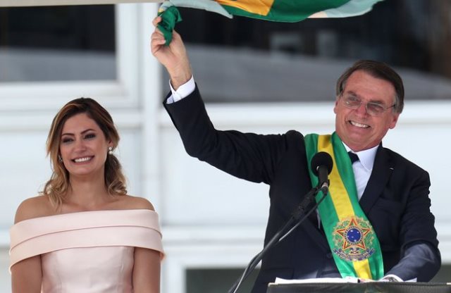 Jair Bolsonaro diz que vai tirar o país do socialismo