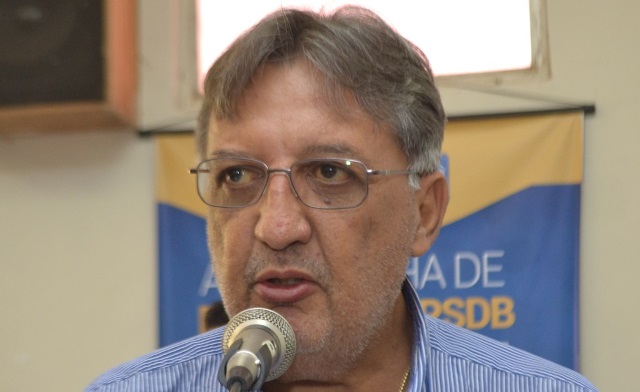 Carlos Luís anuncia candidatura à presidência da Câmara 