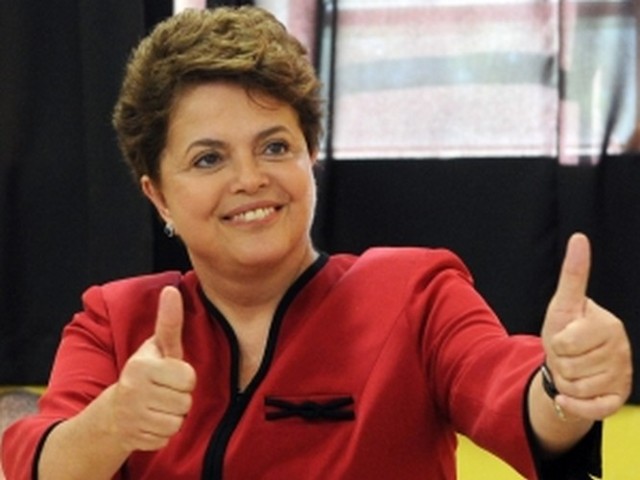 Dilma negocia cargos para tentar barrar impeachment