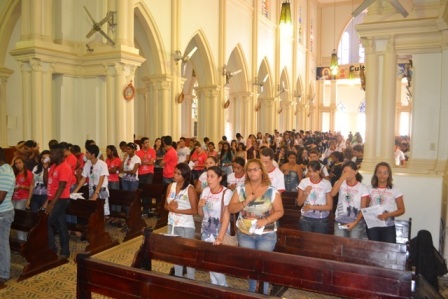 Celebração abre atividades da Missão Jovem em Picos