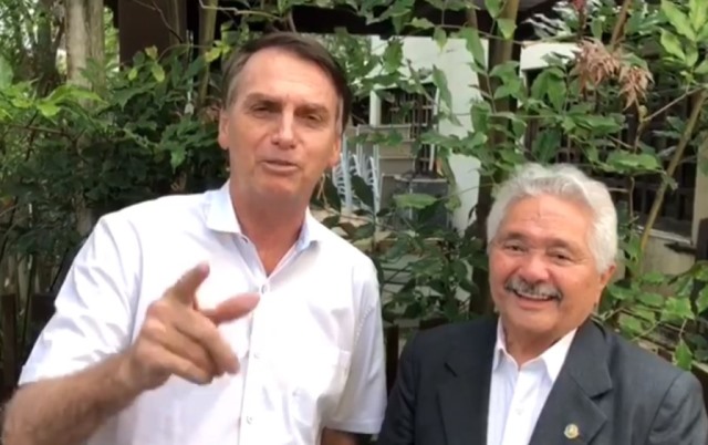 Bolsonaro ignora Ciro Nogueira e escolhe Elmano como aliado