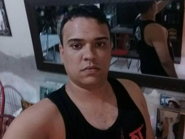 Vendedor é assassinado durante show no Picoense Clube