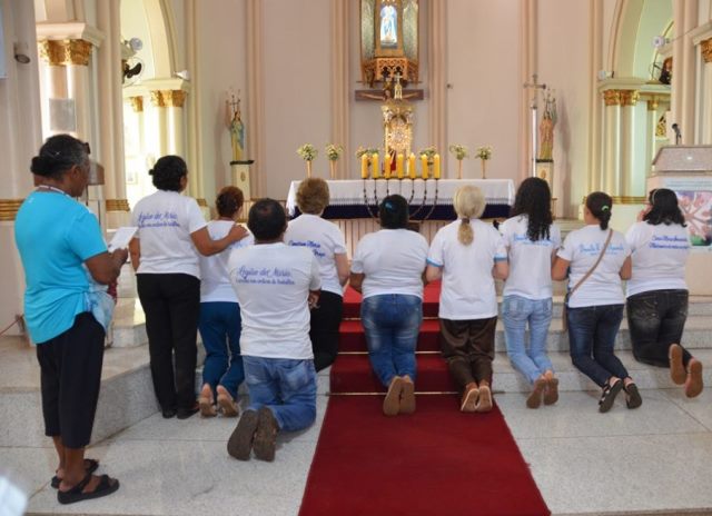 Catedral de Picos participa das 24 horas para o Senhor