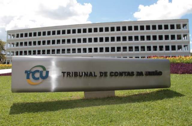 TCU não recomenda contratação de advogados por prefeituras sem licitação