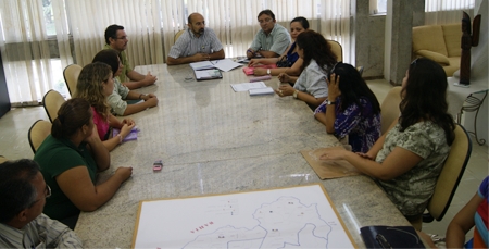 Reitor da UESPI se reúne com a comissão do Campus de Picos