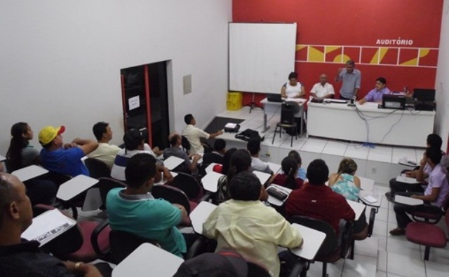 PCdoB realiza encontro em Picos e discute eleições