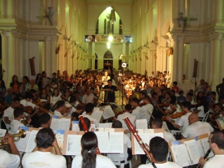 Apresentação da Orquestra Sinfônica de Teresina encanta os picoenses