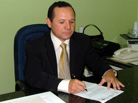 "Não reconheço Iata como presidente da Câmara Municipal de Picos"; diz Edilson Carvalho