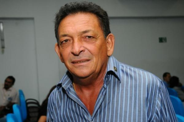 TCE aplica multa ao ex-prefeito de Picos Gil Paraibano