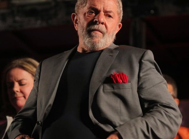 Juíza veta Lula em campanha e na convenção do PT