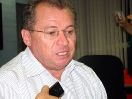 Assis Carvalho garante verba para novo Hospital de Picos