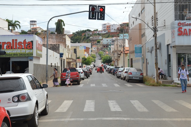 Trânsito de Picos sofrerá mudança em mais quatro ruas