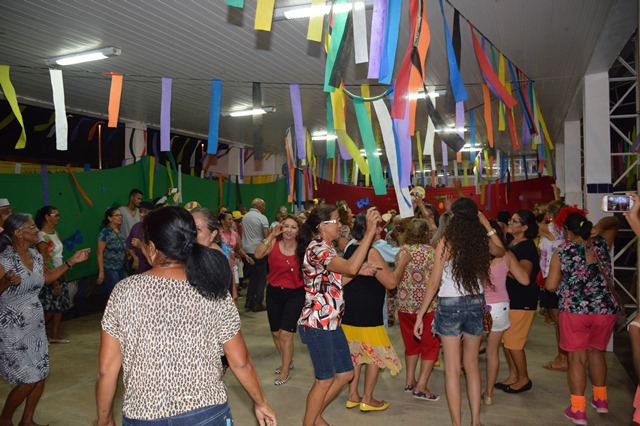 Secretaria de Cultura promove Carnaval dos Idosos no Rotary