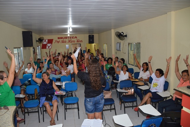 Trabalhadores em Educação da Regional de Picos aprovam greve