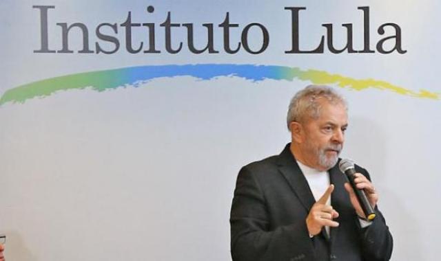 Instituto Lula é alvo de investigações da Receita Federal