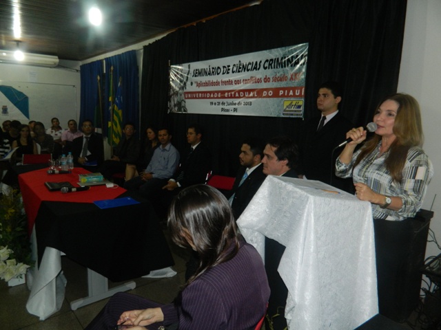 Acadêmicos de Direito da Uespi de Picos promovem Seminário