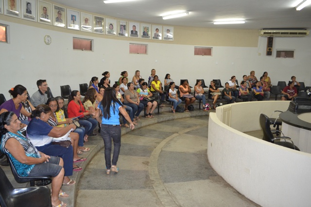 Prefeitura de Picos fecha acordo e concursados de 2002 serão reintegrados