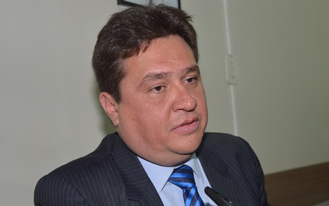 Deputado Nerinho faz criticas a reforma política