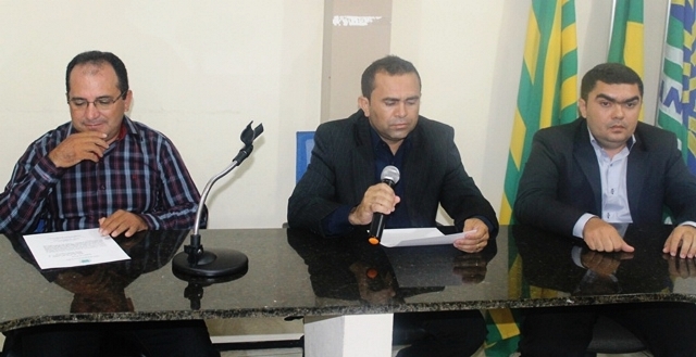 Câmara de Santana do Piauí contrata escritório sem licitação