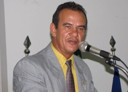 Vereador Manoel Vieira rompe com o prefeito