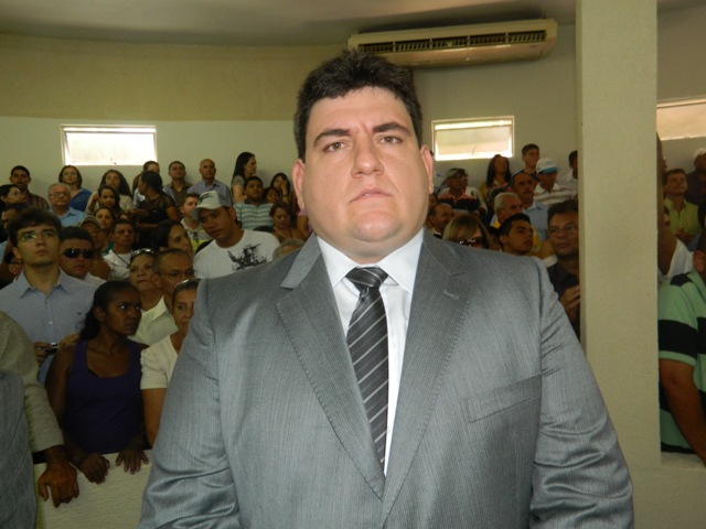 Hugo Victor é eleito presidente da Câmara Municipal de Picos
