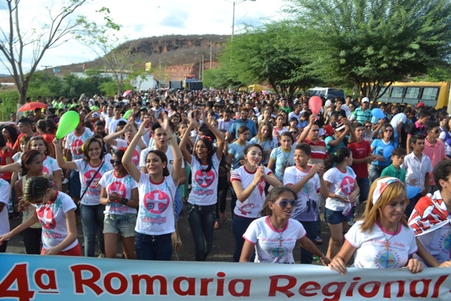 Romaria da Juventude reúne multidão em Picos