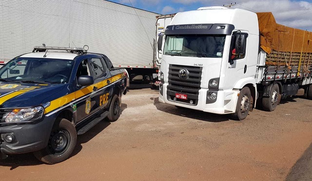 PRF recupera na BR-316 caminhão com registro de roubo/furto em São Paulo