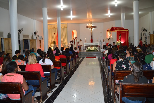 Comunidade do bairro Aerolândia celebra 28 anos de devoção ao Padroeiro