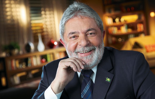 Lula fez retirada de quase R$ 1 milhão em 2015 de empresa de palestras