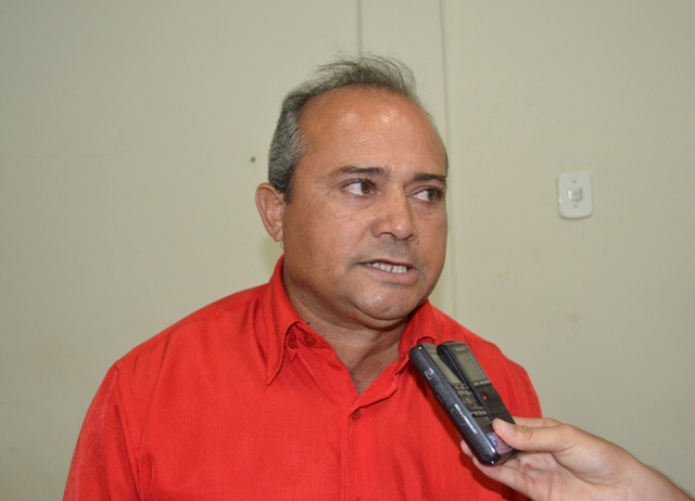 Zacarias Teixeira lança candidatura à presidência do PT de Picos