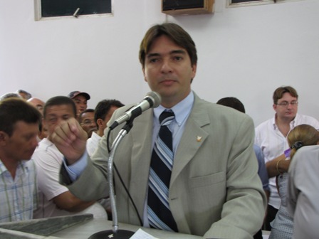 Nova Mesa Diretora da câmara municipal de Picos deverá tomar posse na manhã de hoje (03)
