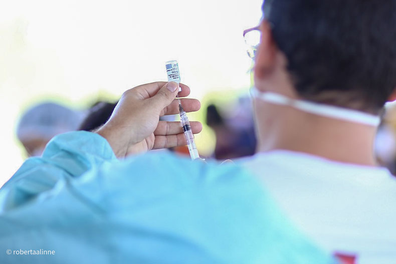 Vacinados com a 2ª dose há 4 meses vão receber reforço nesta sexta-feira (14), em Picos