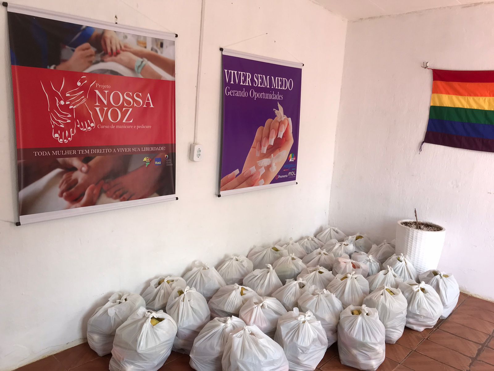ONG Fonatrans promove campanha ‘Natal Social’ e distribui mais de 300 cestas em Picos