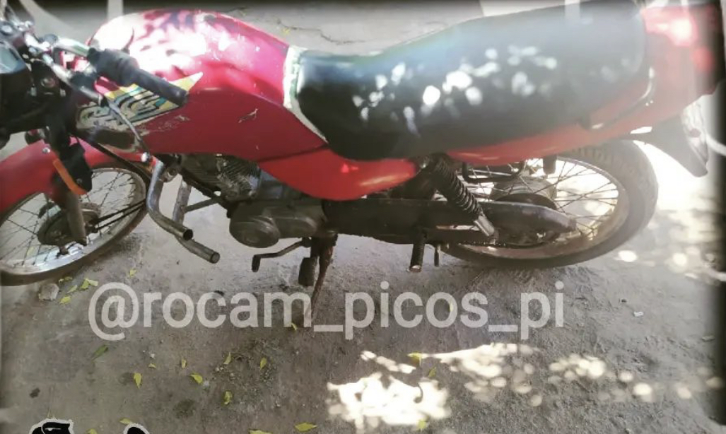 Motocicleta com placa adulterada é apreendida pela PM em Picos