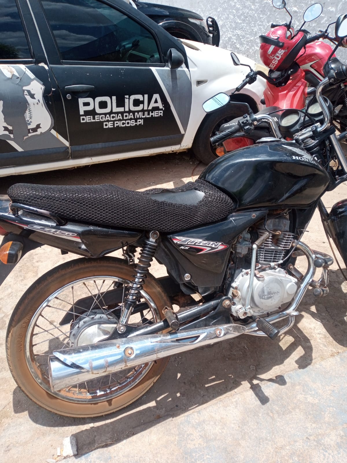 Em Itainópolis, Polícia Militar recupera motocicleta com restrição de furto e roubo