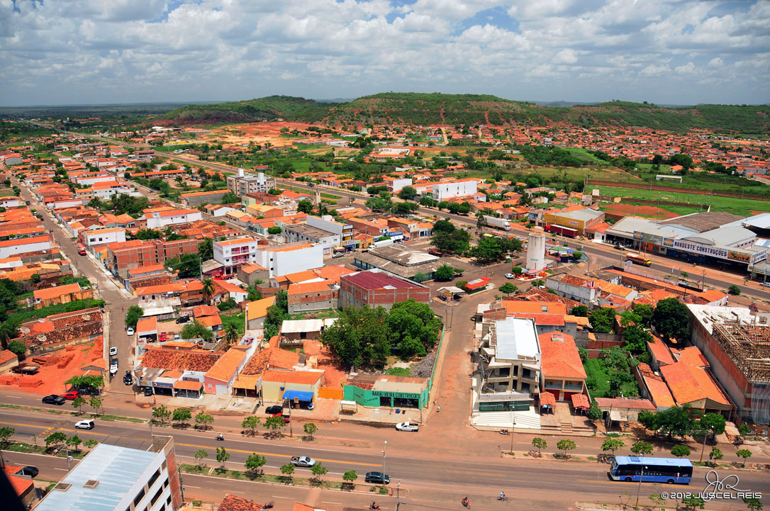 Mulher tem casa invadida e objetos furtados em Picos