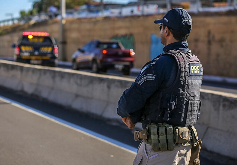 PRF-PI faz 118 prisões e registra 18 mortes em acidentes durante Operação Férias