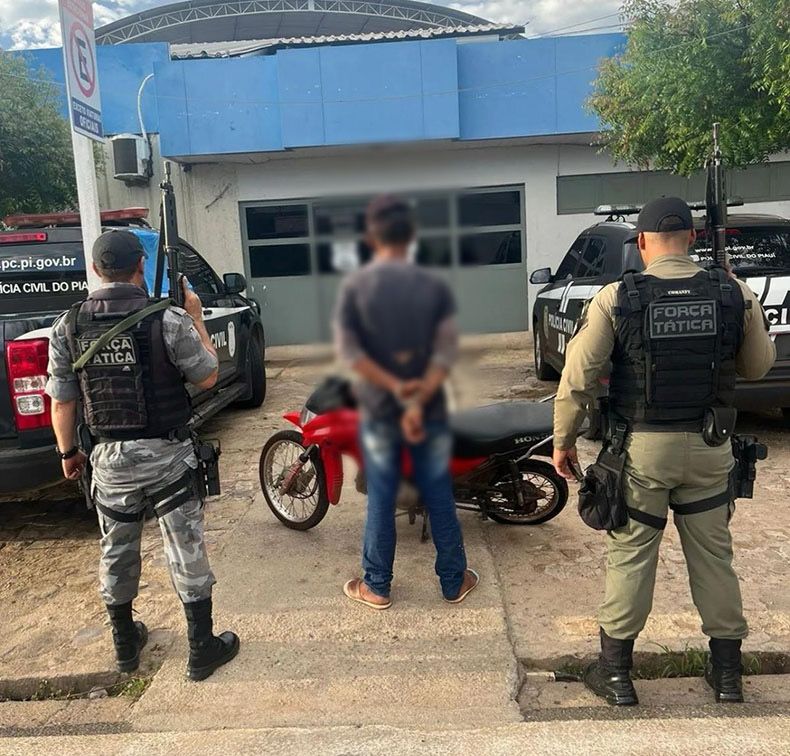 PM flagra homem trafegando com motocicleta roubada em Picos