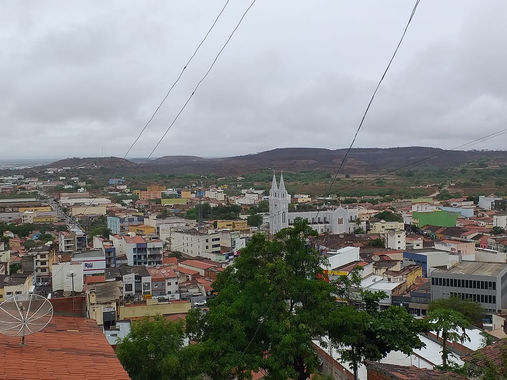 Jovem é morto a tiros no bairro Canto da Várzea em Picos