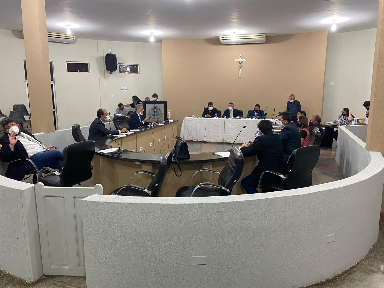 Projeto de Lei que confere autonomia ao município definir etapas de imunização no combate à Covid-19 é aprovado pela Câmara de Picos